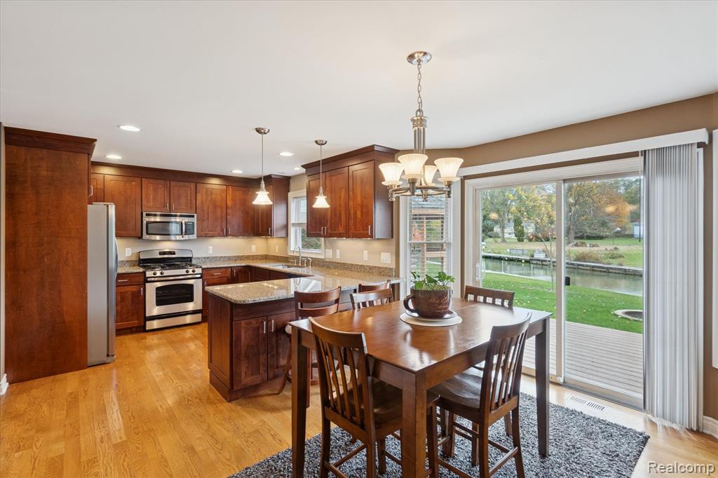 275 Harvard Drive, Howell, MI 48843 — Photo 13
