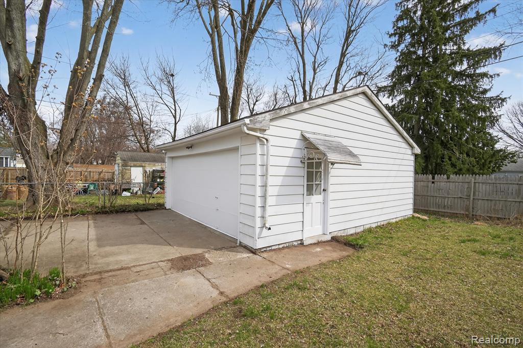 626 Bagley Avenue, Ypsilanti, MI 48198 — Photo 36