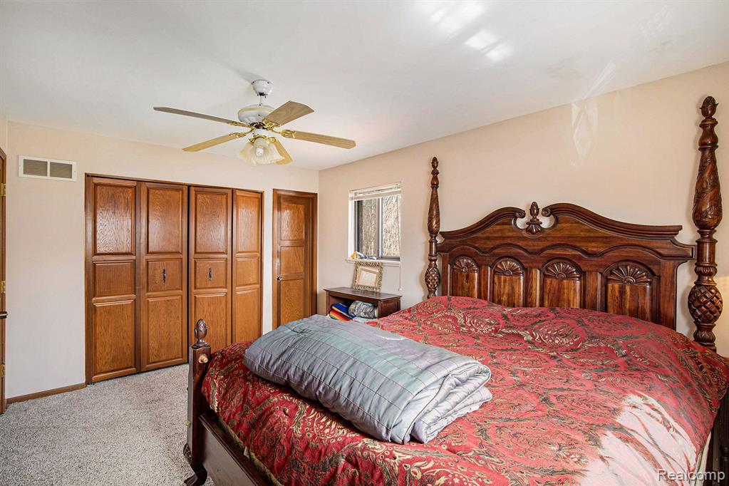 6126 N BELSAY Road, Flint, MI 48506 — Photo 12