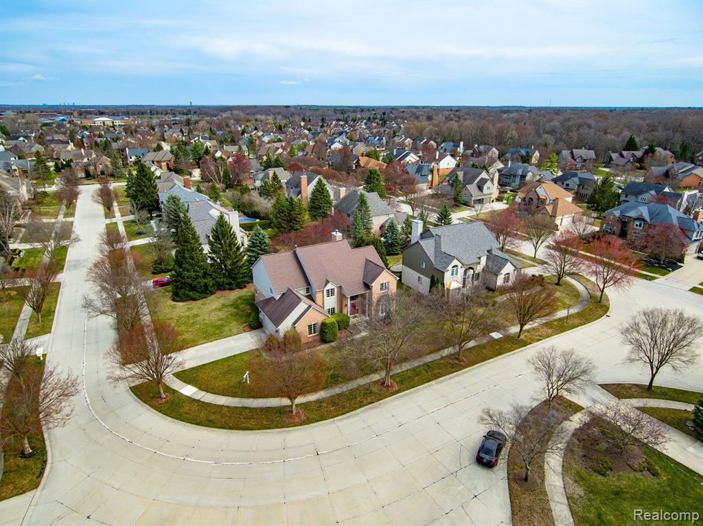 45857 ASHFORD Circle, Novi, MI — Photo 40