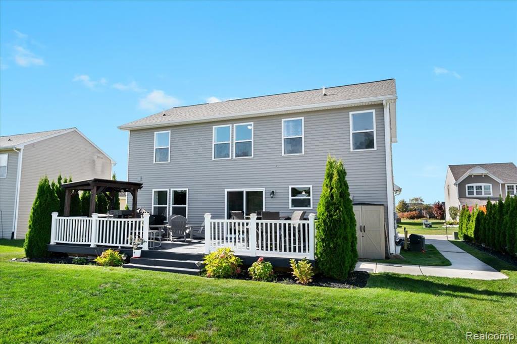 3537 Amber Oaks Drive, Howell, MI 48855 — Photo 28
