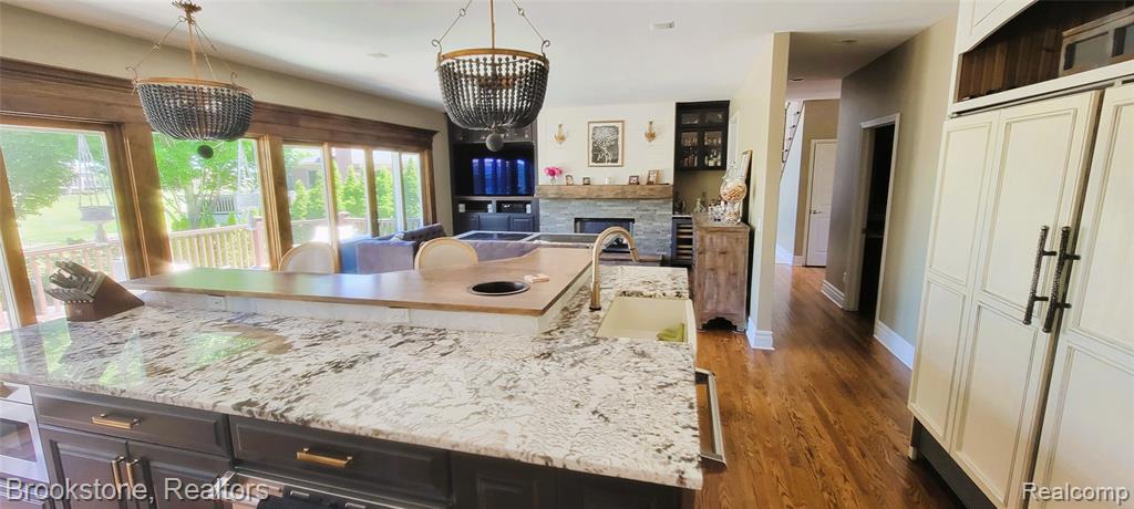 1270 Gleneagles, Highland, MI — Photo 4