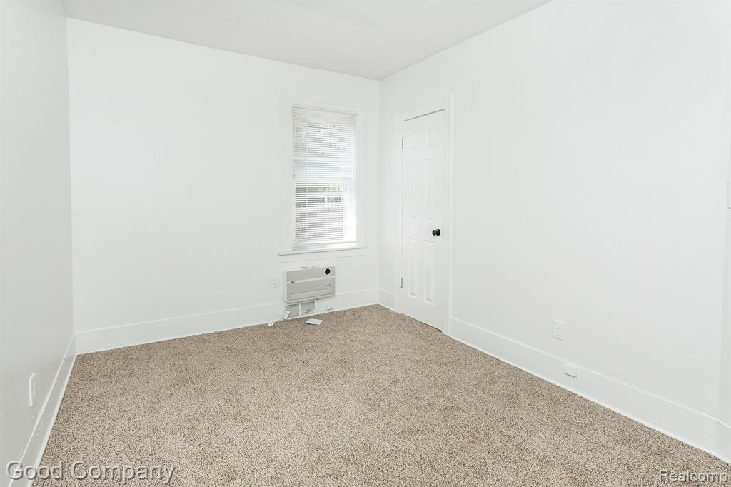 12123 Santa Rosa Drive, Detroit, MI 48204 — Photo 10