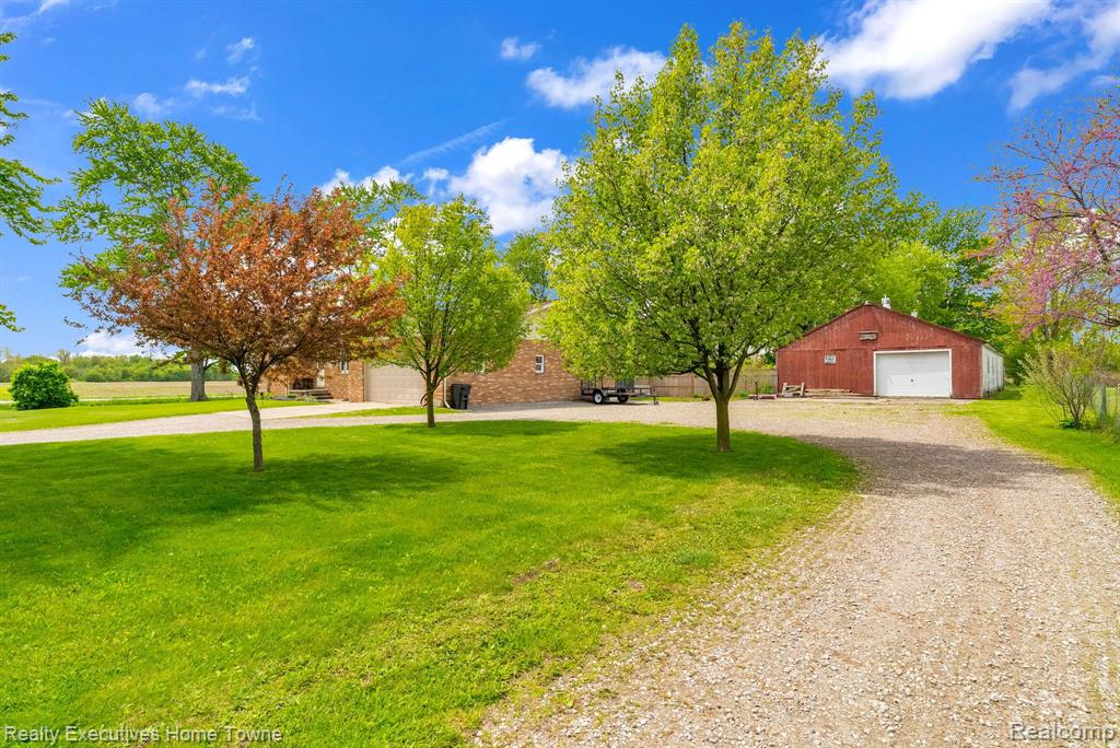 5011 STATE Road, Fort Gratiot, MI 48059 — Photo 7