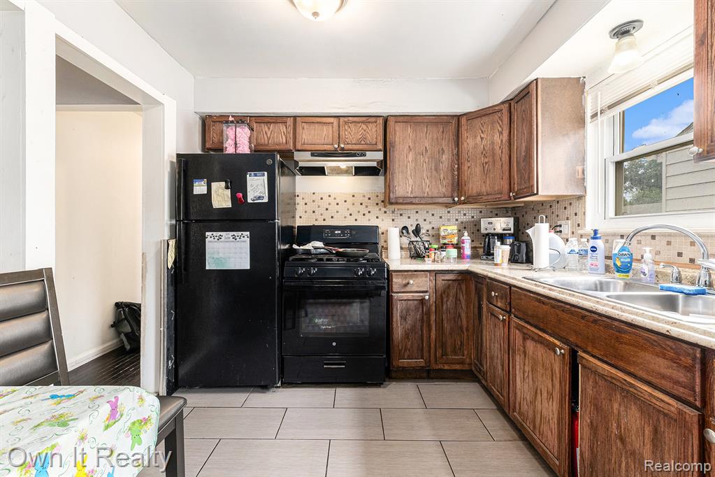 6788 Auburn Street, Detroit, MI 48228 — Photo 9