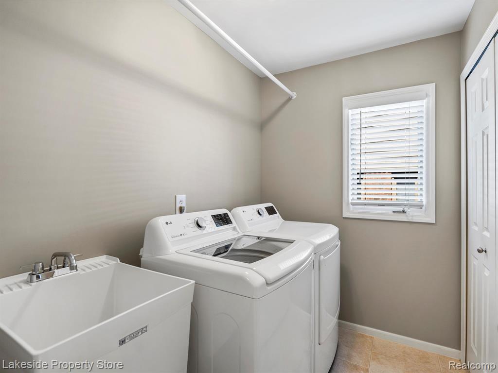 57295 WARWICK Drive, Washington, MI — Photo 22