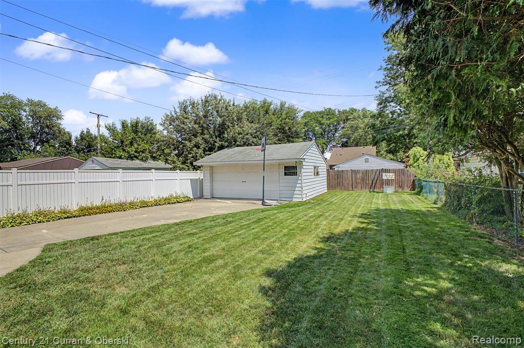 6821 Kolb Avenue, Allen Park, MI 48101 — Photo 20