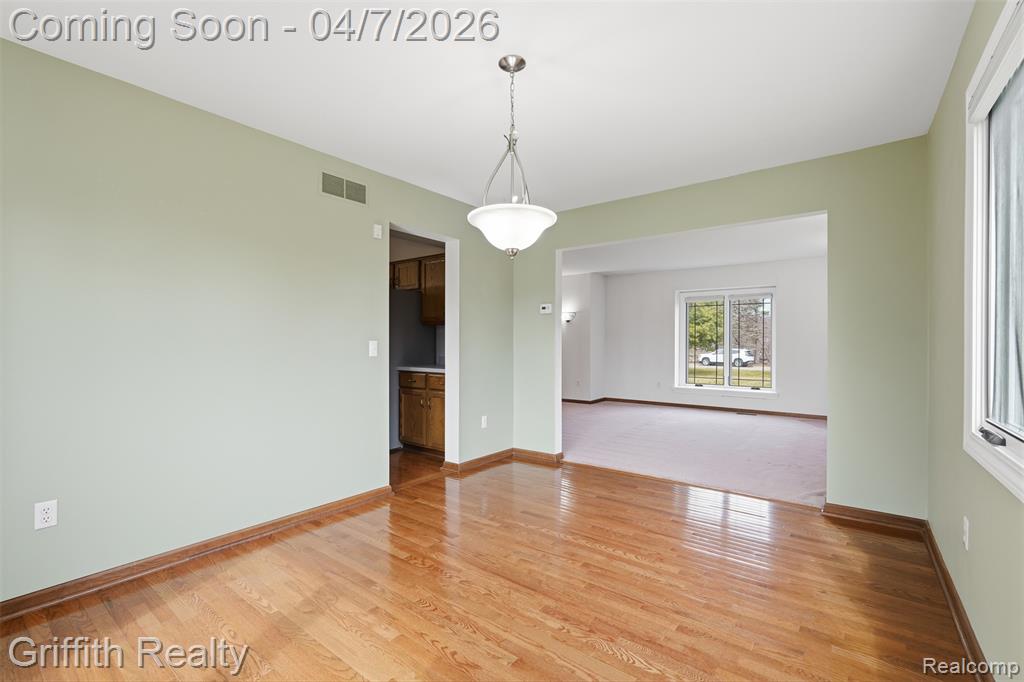 2142 Cumberland Drive, Brighton, MI 48114 — Photo 17
