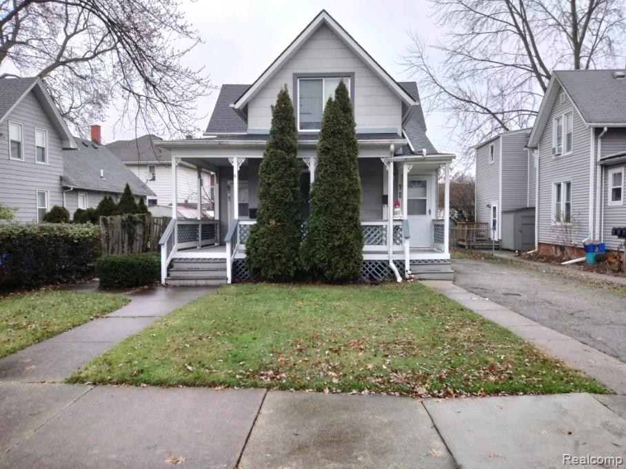 67 Miller Street, Mount Clemens, MI 48043