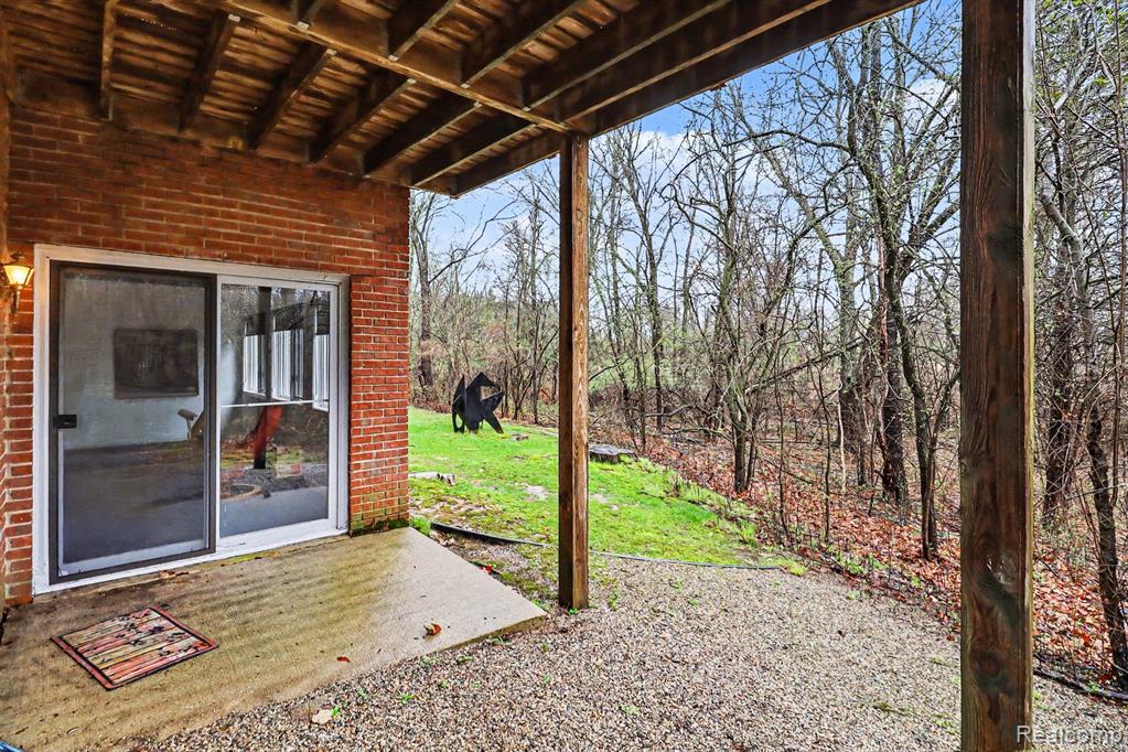 6426 Country Shire Lane, West Bloomfield, MI 48323 — Photo 53