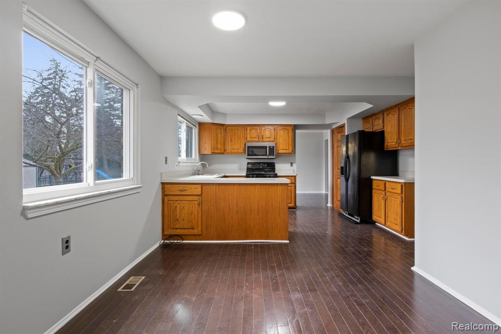 46749 Camelia Drive, Canton, MI 48187 — Photo 15