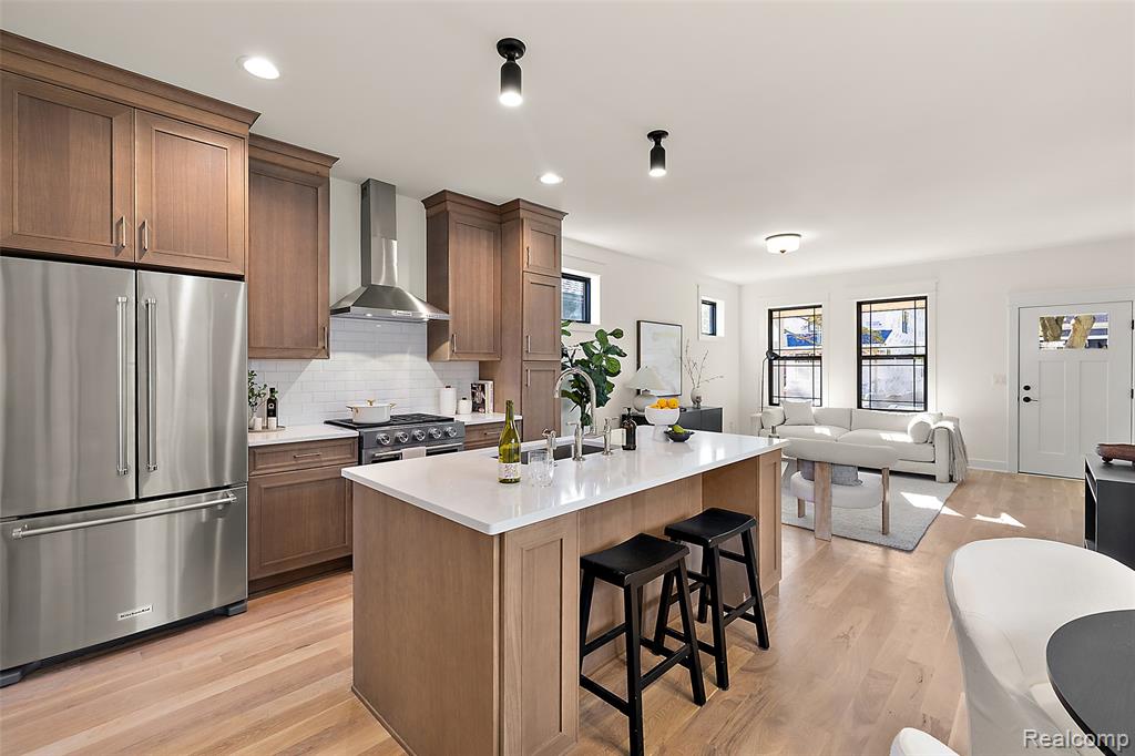 1510 Holcomb Street - Photo 5