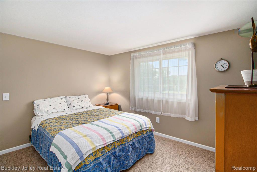 8900 Rickett Road, Brighton, MI 48116 — Photo 11