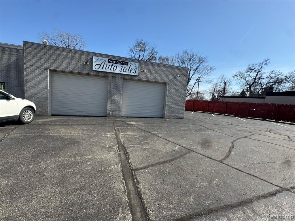366 N GRATIOT Avenue, Clinton Twp, MI 48036