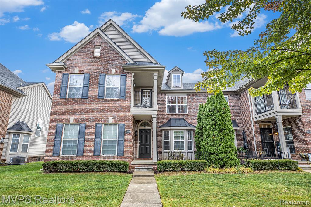 42640 Park Cresent Drive, Sterling Heights, MI 48313 — front exterior