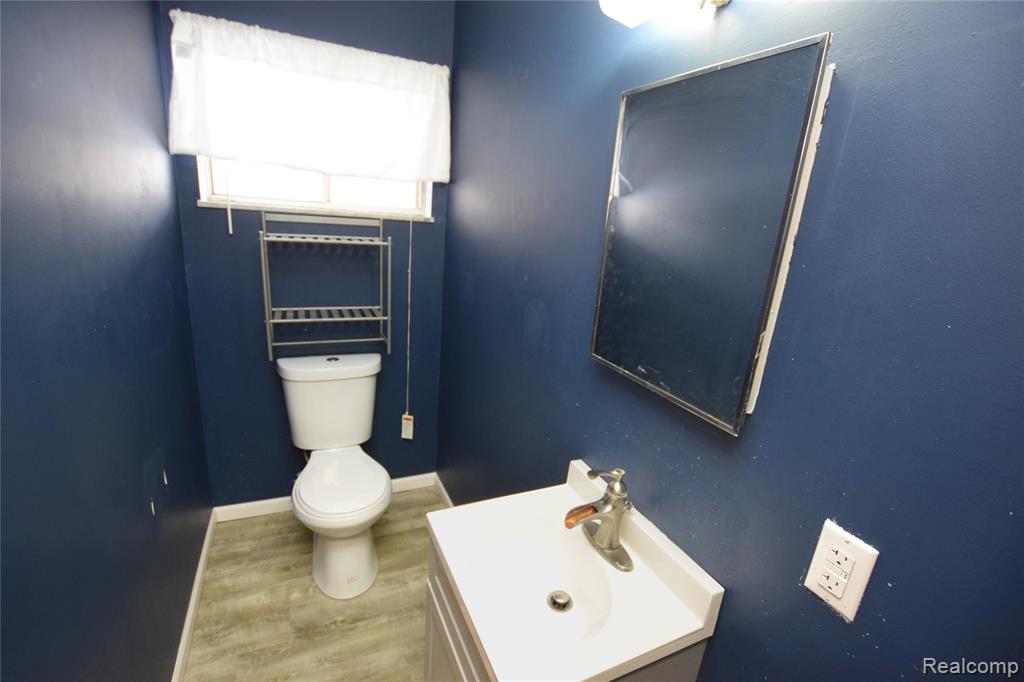 4075 Townview Drive, Flint, MI 48532 — Photo 9