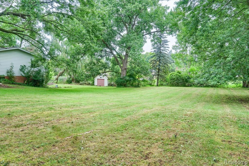 1154 Beth Drive, Lapeer, MI 48446 — Photo 47