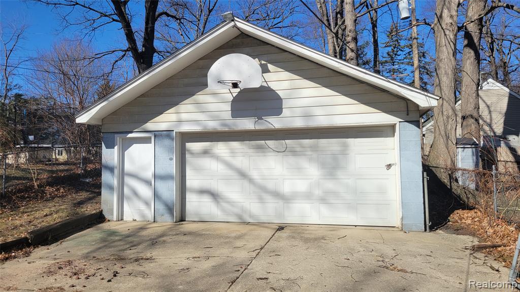 4251 Dolores Avenue, Warren, MI 48091 — Photo 19