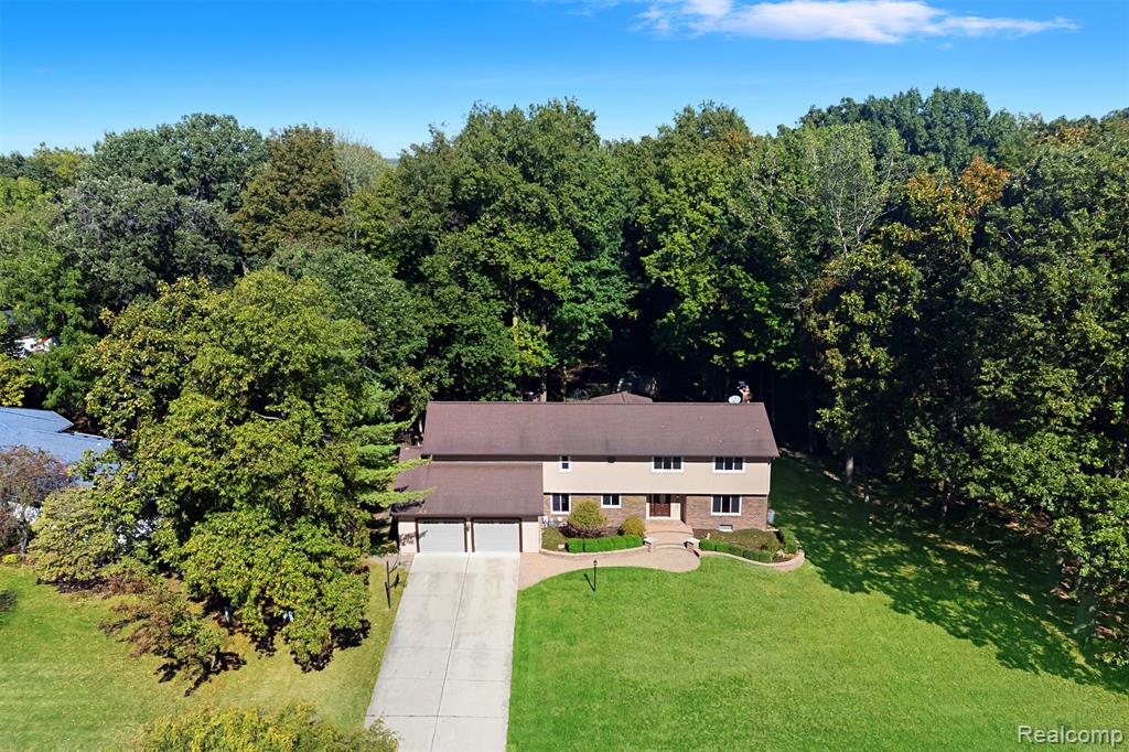 8830 Voigt Avenue, Grosse Ile, MI 48138 — Photo 2