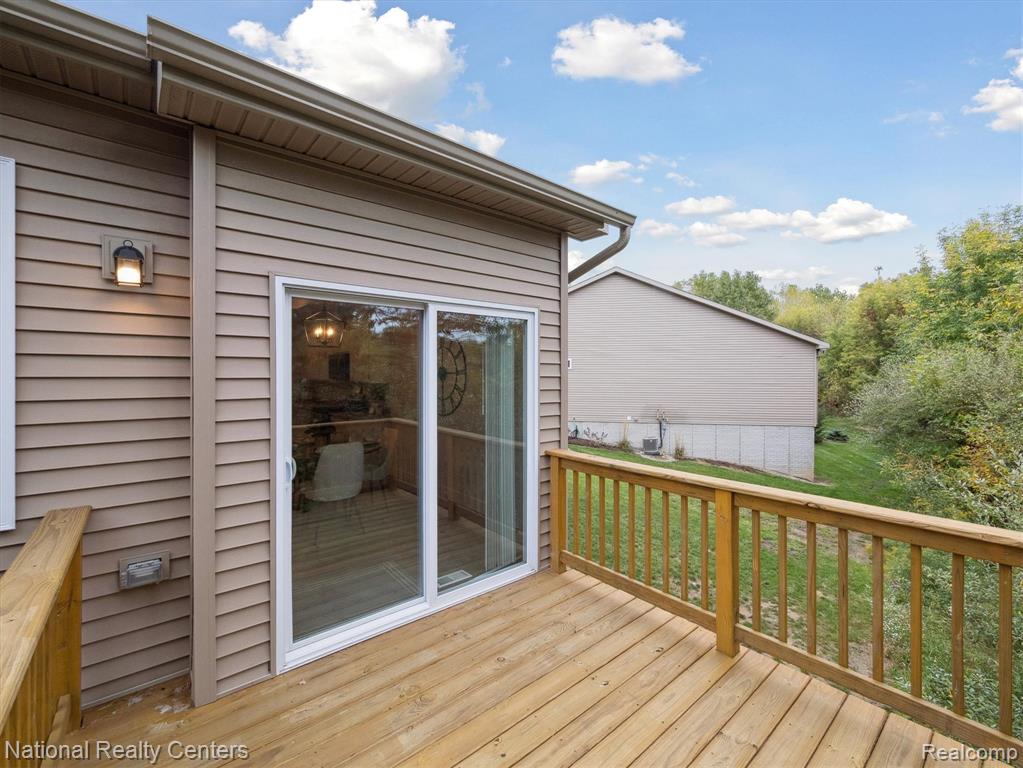 13163 Harbor Landings Drive, 112, Fenton, MI 48430 — Photo 38