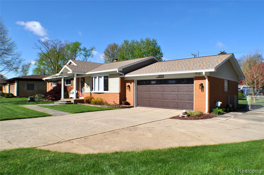3593 Meadowleigh Lane, Waterford, MI 48329 — Photo 3
