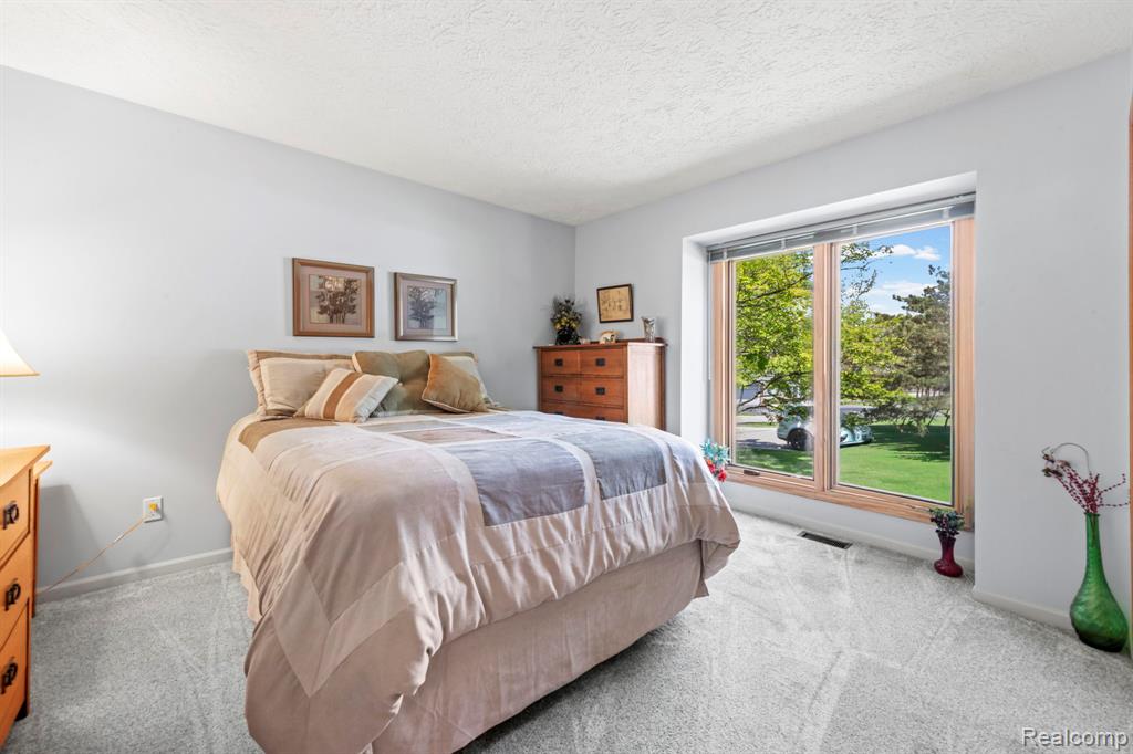 6687 Ridgeview Drive, Clarkston, MI — Photo 28