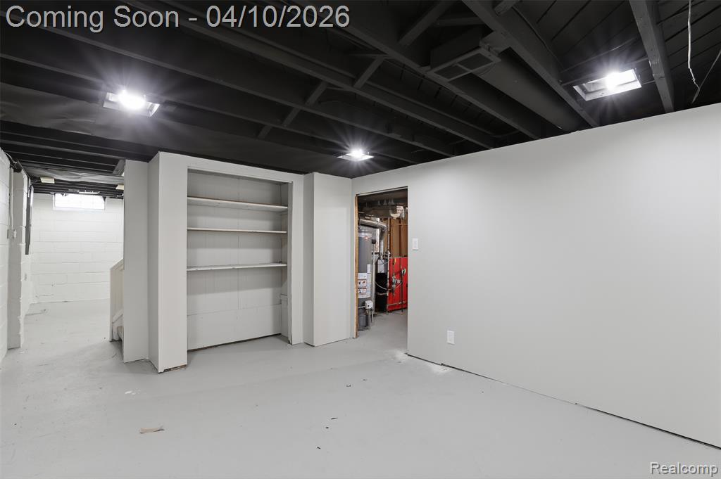 20201 Lancaster Street, Harper Woods, MI 48225 — Photo 27