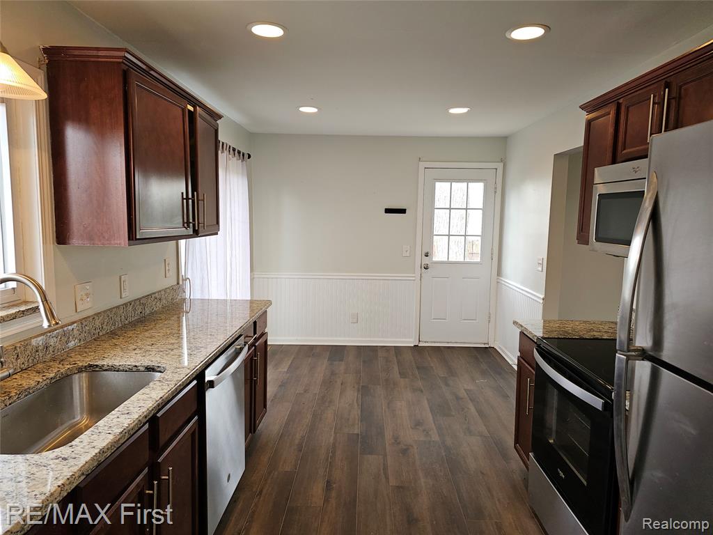 47564 Ryan Road, Shelby Twp, MI 48317 — Photo 9