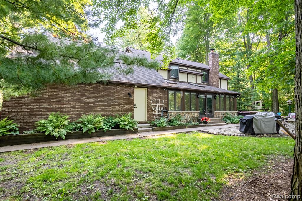 55535 WOODY Lane, South Lyon, MI 48178 — Photo 37