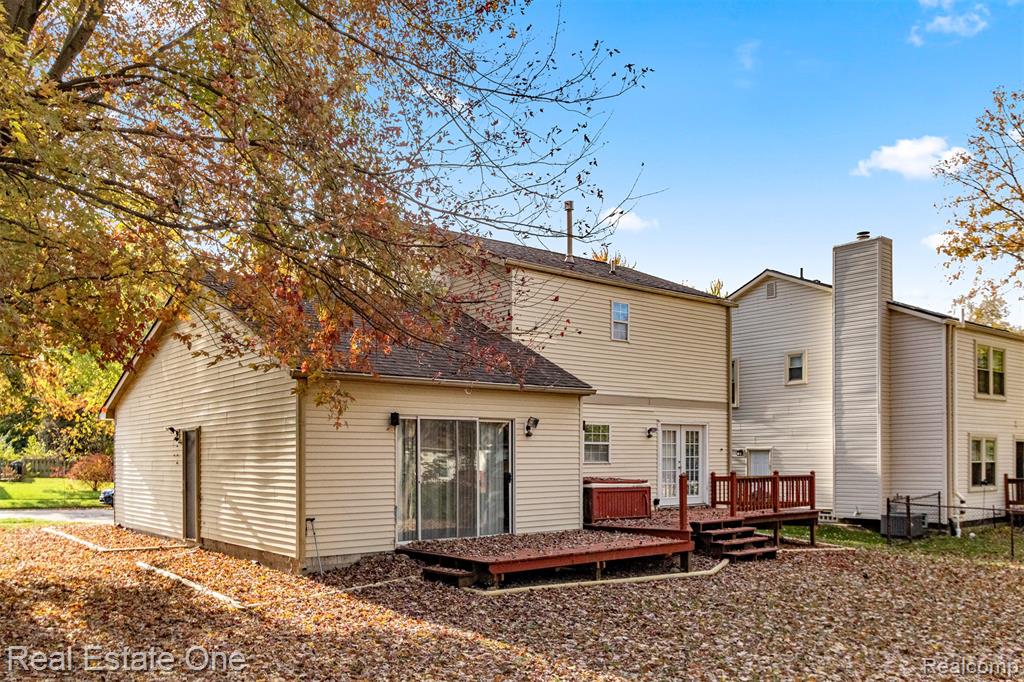 7985 Faircrest Drive, Ypsilanti, MI 48197 — Photo 9