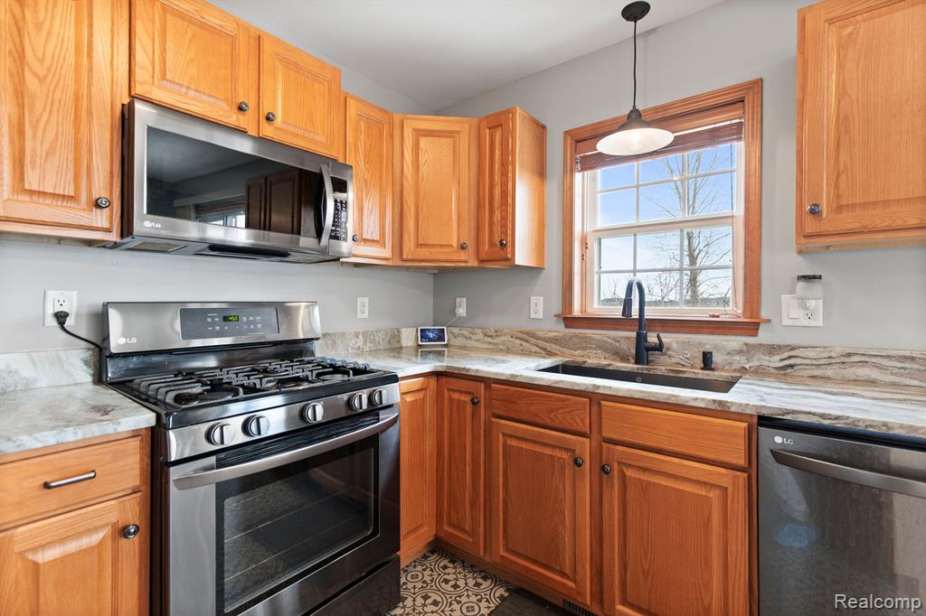 9057 JEDDO Road, Greenwood, MI 48006 — Photo 10