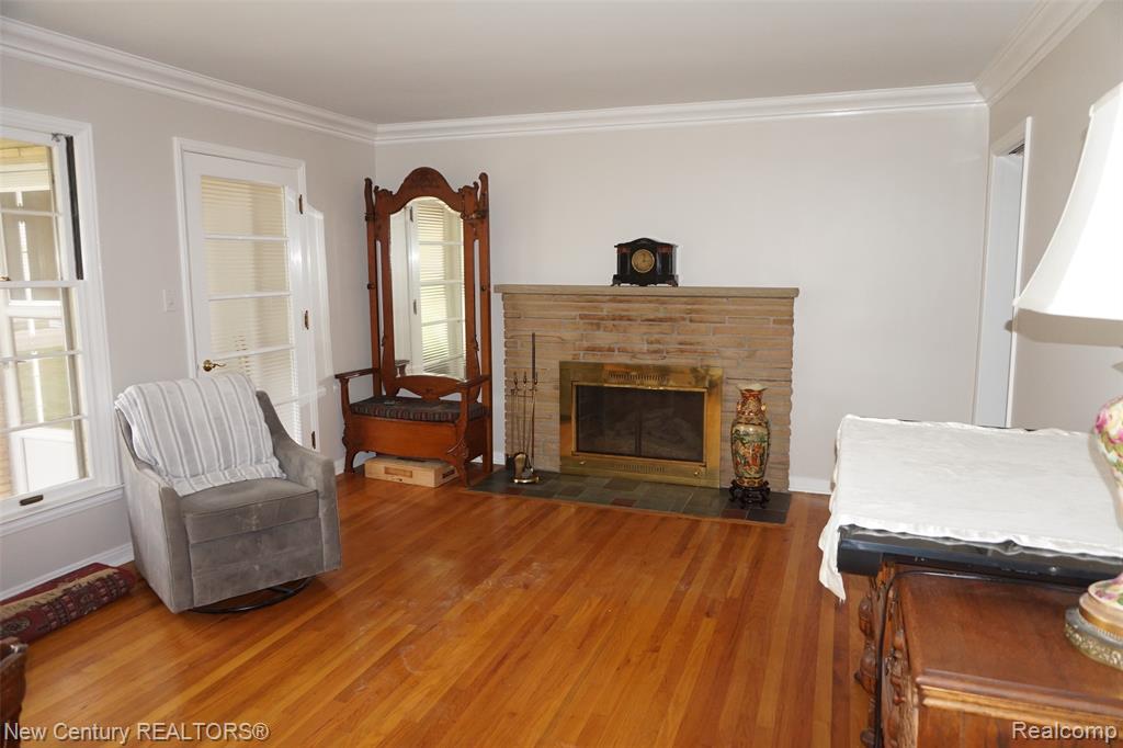 Photo 6
