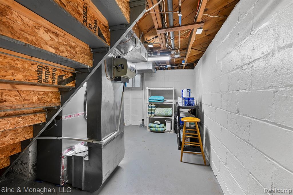 517 Forest Avenue N, Royal Oak, MI 48067 — Photo 37