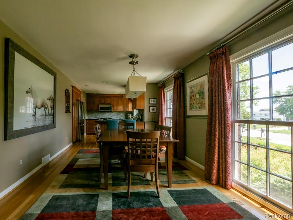 4923 Dusk Drive, Utica, MI 48316 — Photo 10