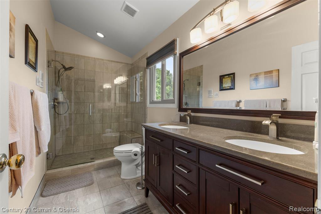 45924 Rockledge Drive, Plymouth, MI 48170 — Photo 45
