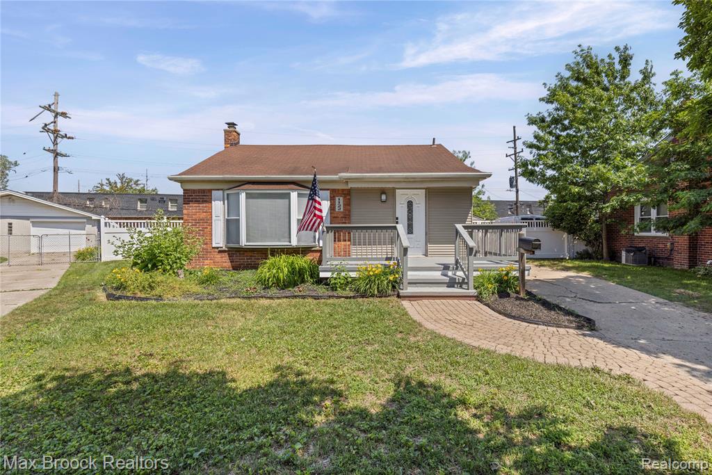 1122 Symes Court, Royal Oak, MI 48067
