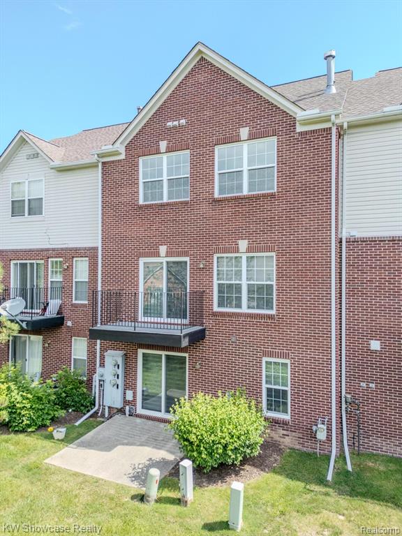 432 CHERRY ORCHARD Road, Canton, MI 48188 — Photo 8