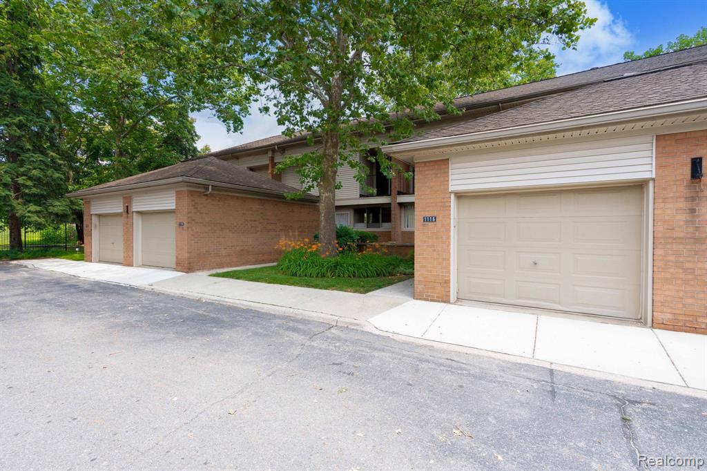1116 Stafford Place, Detroit, MI 48207 — Photo 3