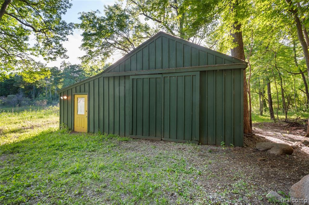 1653 INDIAN GARDEN Lane, Milford, MI 48380 — Photo 62