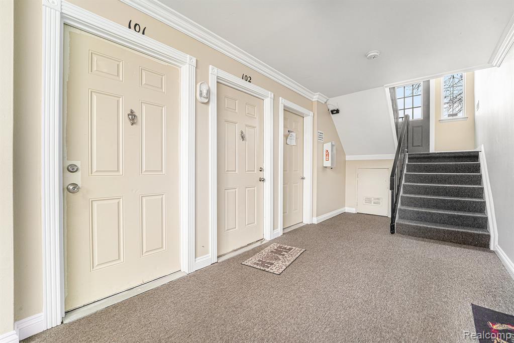 45210 Keding Street, 101, Utica, MI 48317 — Photo 3