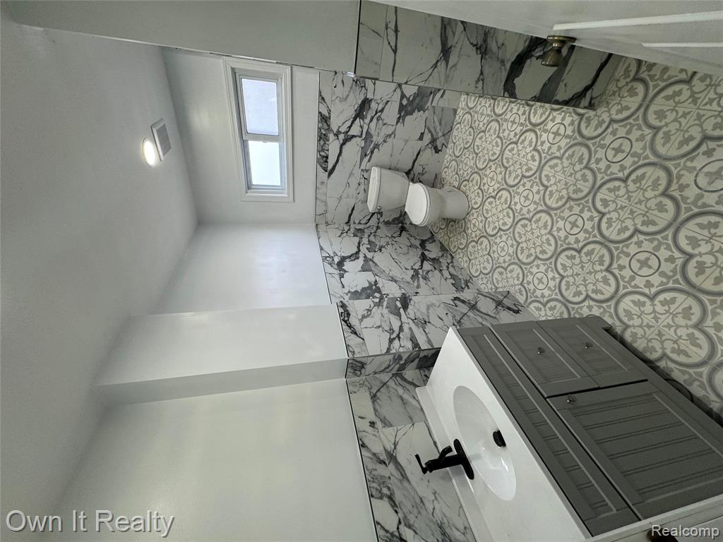 6004 Monroe Boulevard, Taylor, MI 48180 — Photo 13
