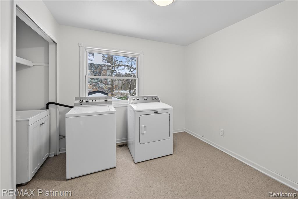 6550 Berrywood Drive, Brighton, MI 48116 — Photo 17