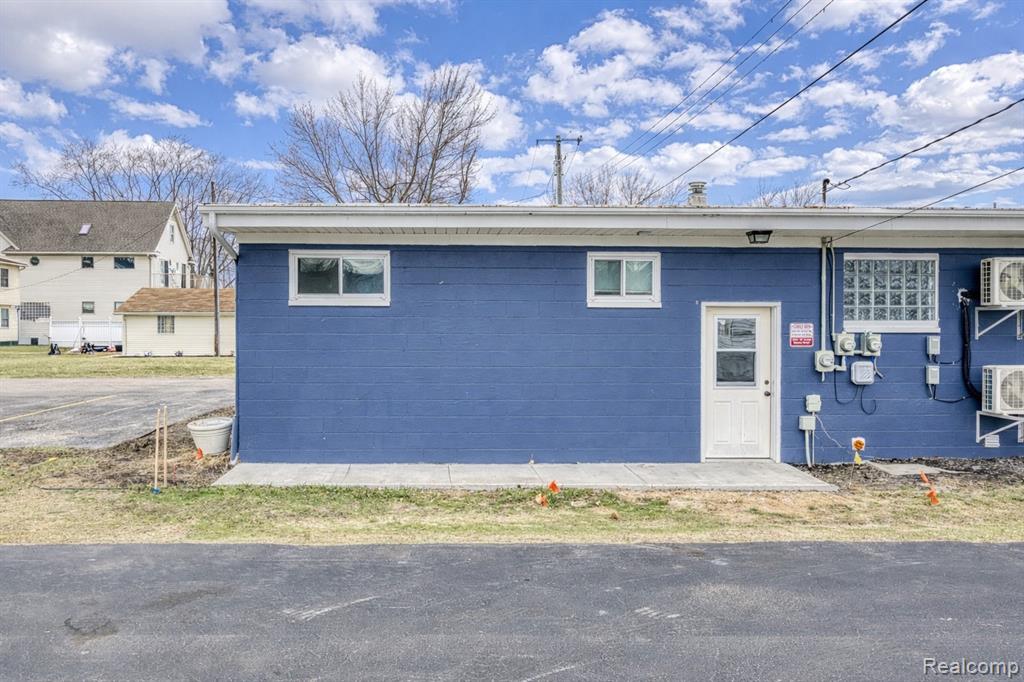6125 Pointe Tremble Road, Clay, MI 48001 — Photo 6