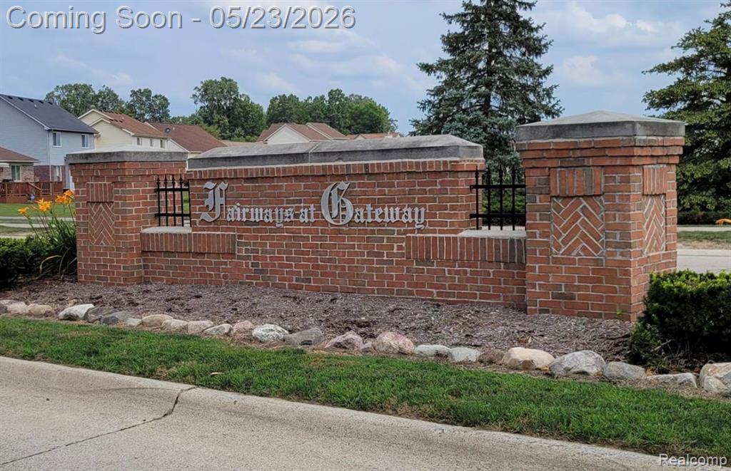 6145 Crystal Lake Drive, Romulus, MI 48174 — Photo 2