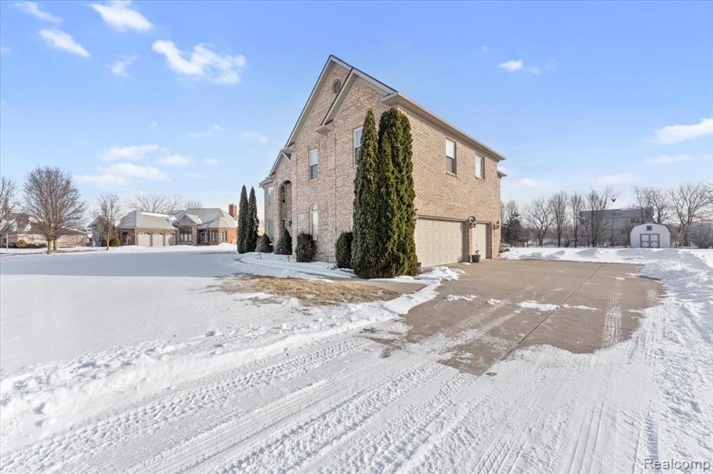 26035 Red Wood Drive, New Boston, MI 48164 — Photo 44