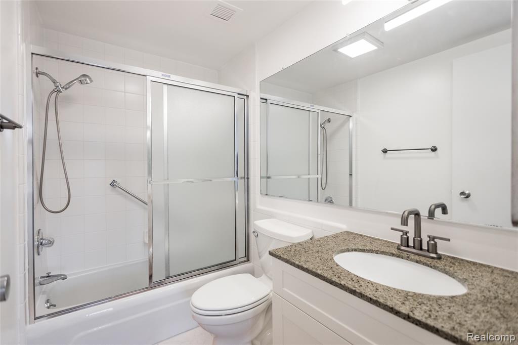 8200 E Jefferson, 503, Detroit, MI 48214 — Photo 16