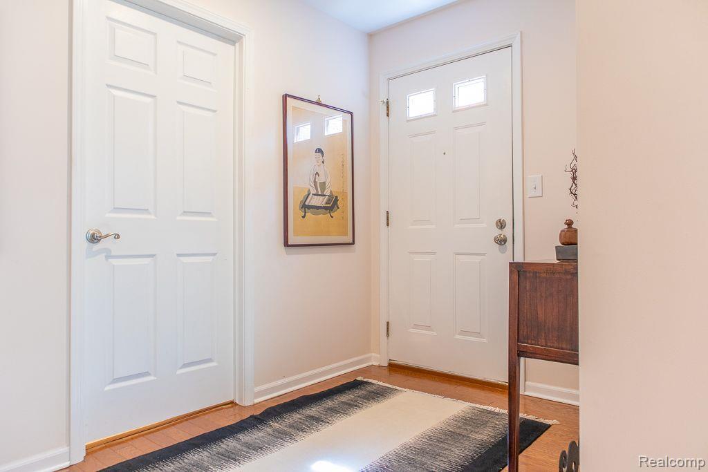 37284 BRENTWOOD Circle, Farmington Hills, MI 48331 — Photo 6