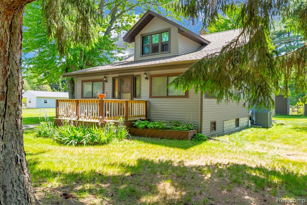 4207 Pine Grove Avenue, Fort Gratiot, MI 48059 — Photo 8