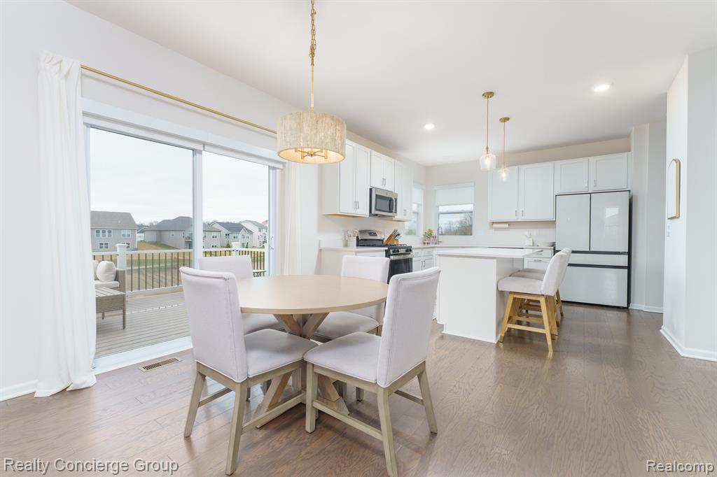 8030 CARSTON Lane, Brighton, MI 48116 — Photo 12