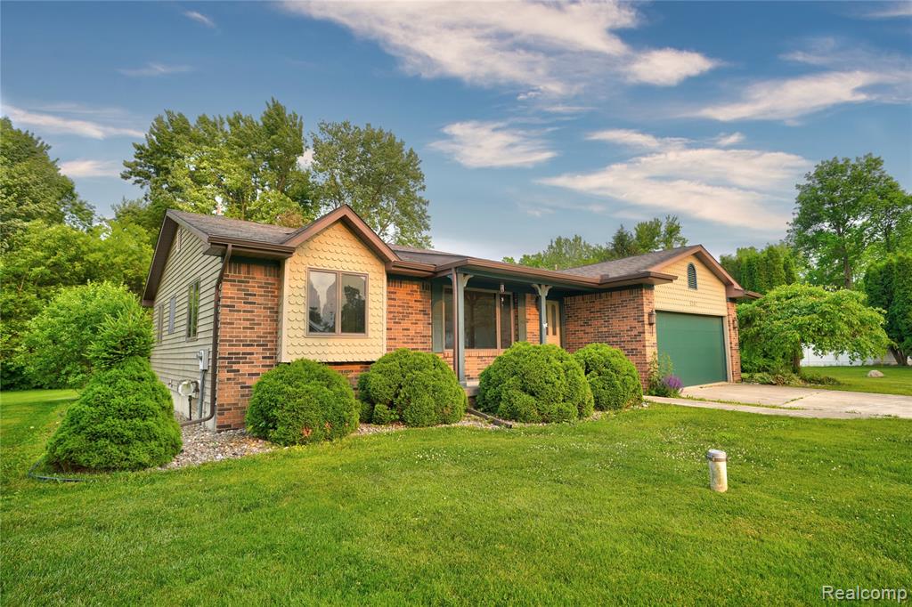 6247 King Arthur Court, Swartz Creek, MI 48473 — Photo 6
